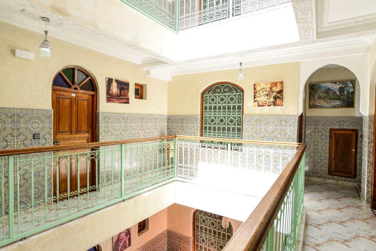 Hotel Faouzi Marrakesh Bagian luar foto